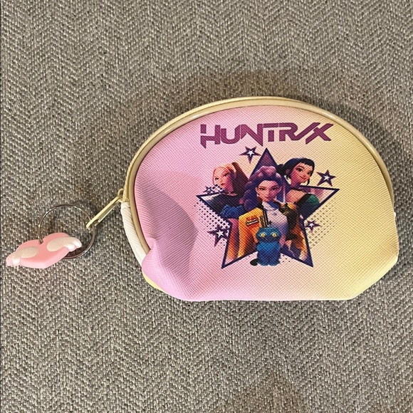 K Pop Bundle Kids Fashion Socks, hair clips and Pouch Set - Yellow and Purple - Picture 5 of 8